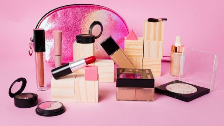 The makeup bag must-haves every girl needs